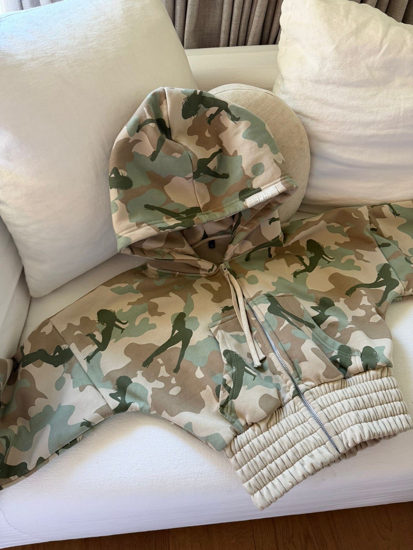 ARMÉE GIRL TRACKSUIT - CROPPED HOODIE (SAGE GREEN)