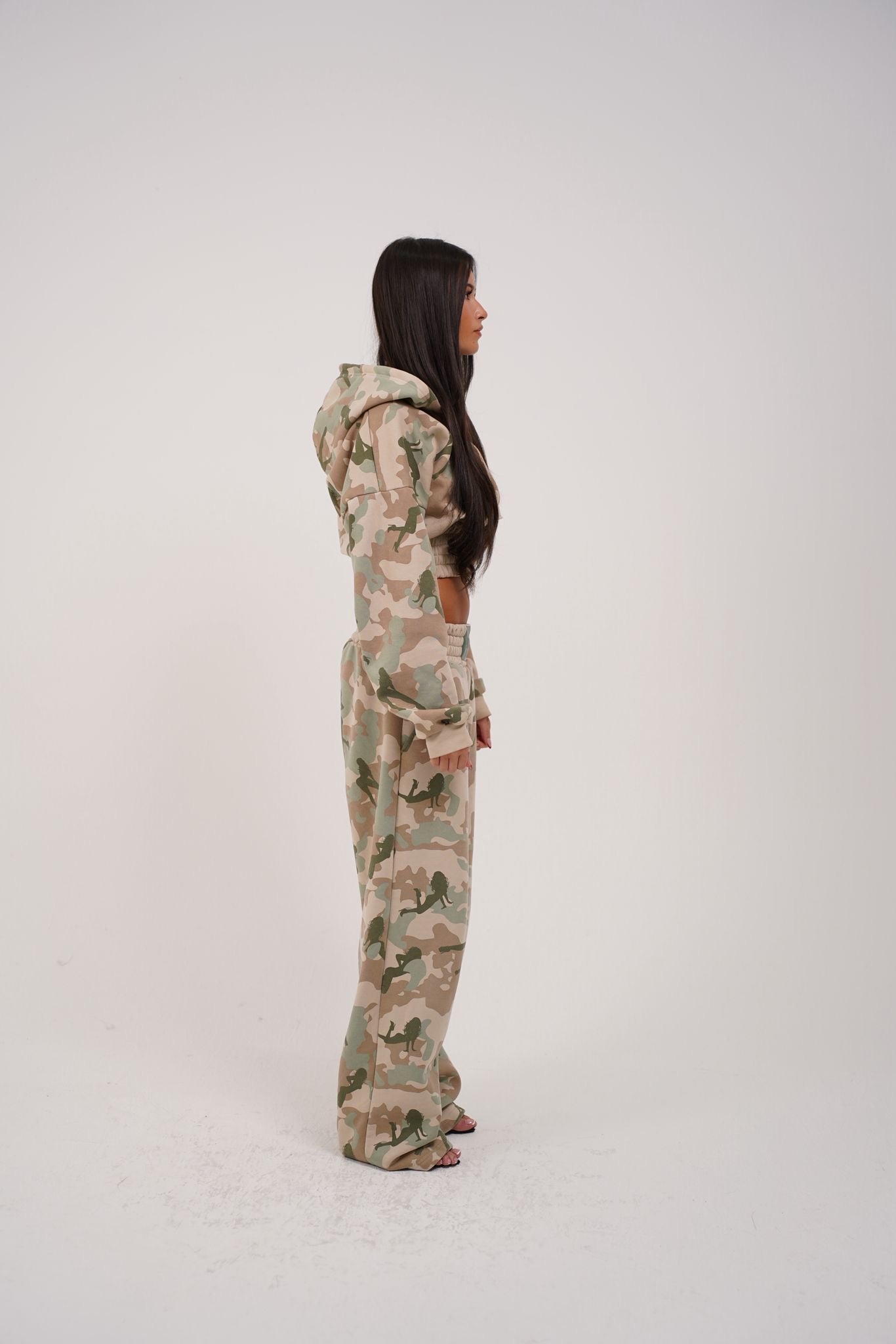 ARMÉE GIRL TRACKSUIT - CROPPED HOODIE (SAGE GREEN)