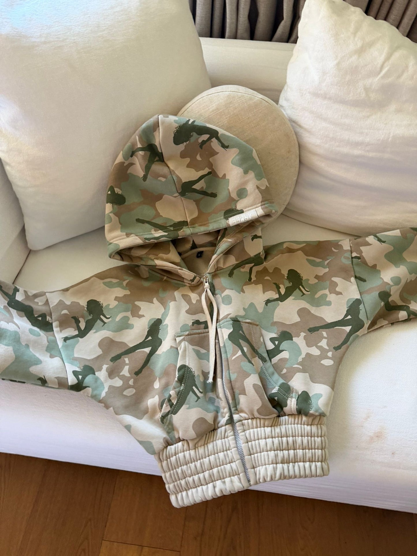 ARMÉE GIRL TRACKSUIT - CROPPED HOODIE (SAGE GREEN)