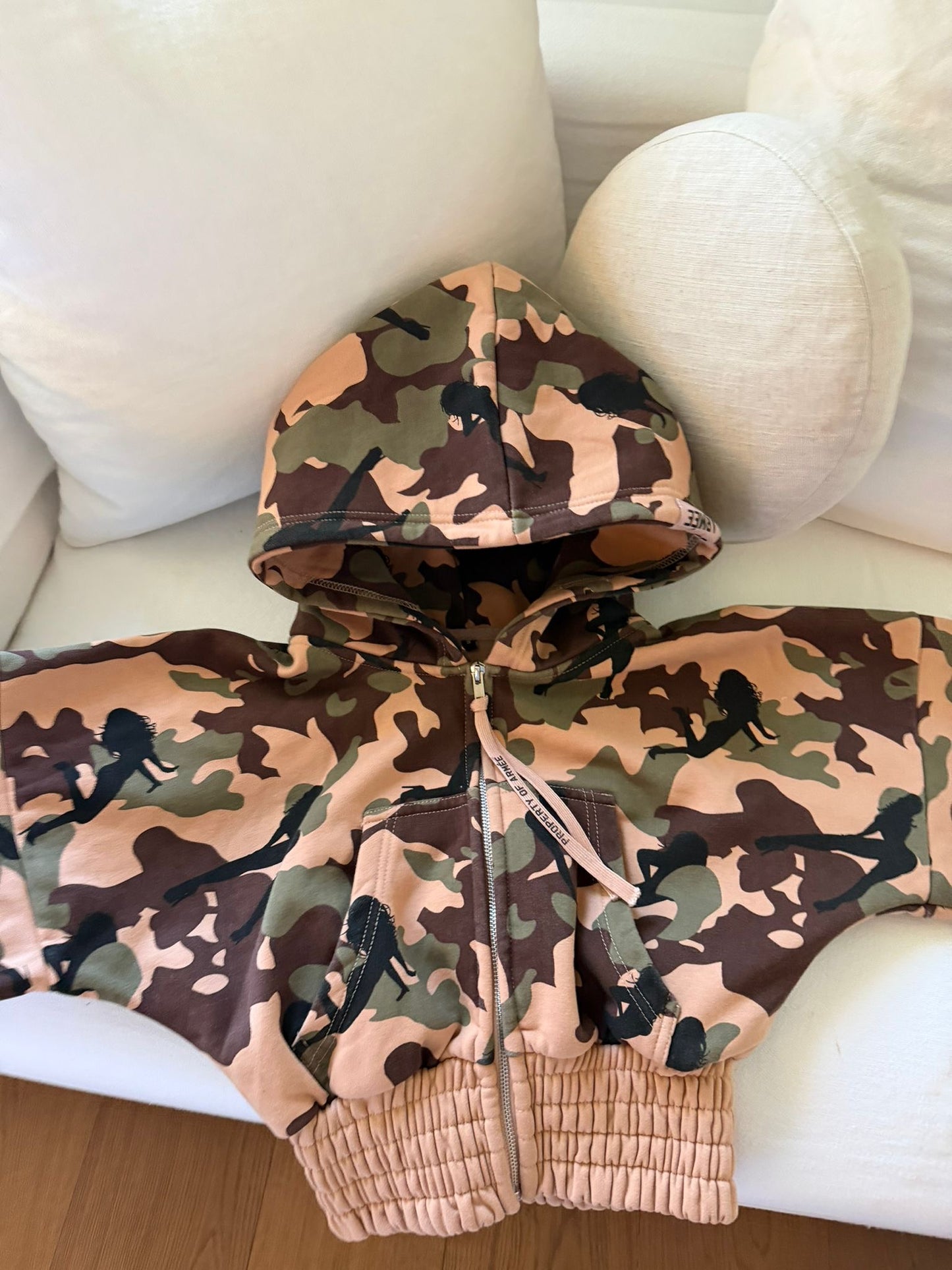 ARMÉE GIRL TRACKSUIT - CROPPED HOODIE (MOCHA BROWN)